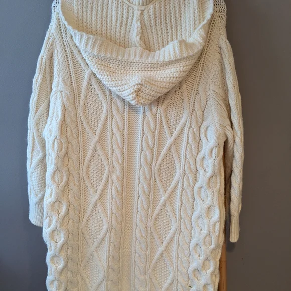 Mango Nordic Hooded Cable-Knit Long Cardigan - Picture 3 of 4